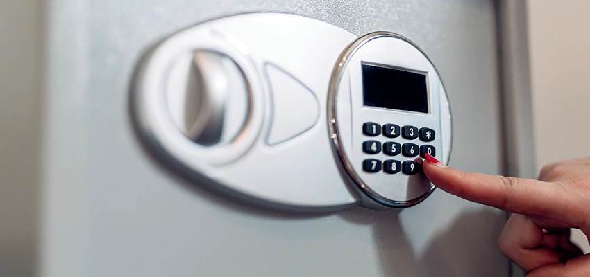 Jewelry Safe Cracking in Laguna Beach, California