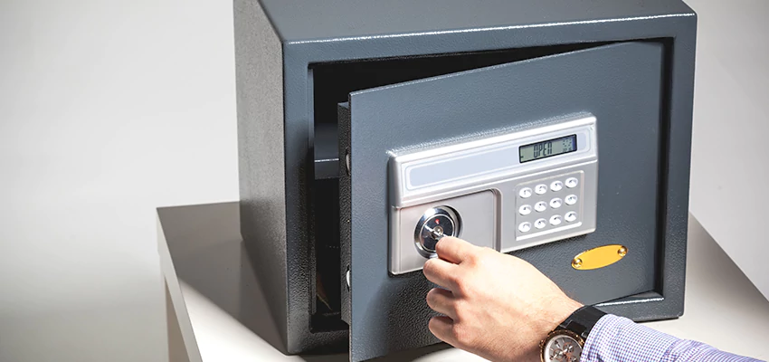 Jewelry Safe Unlocking Service in Laguna Beach, California